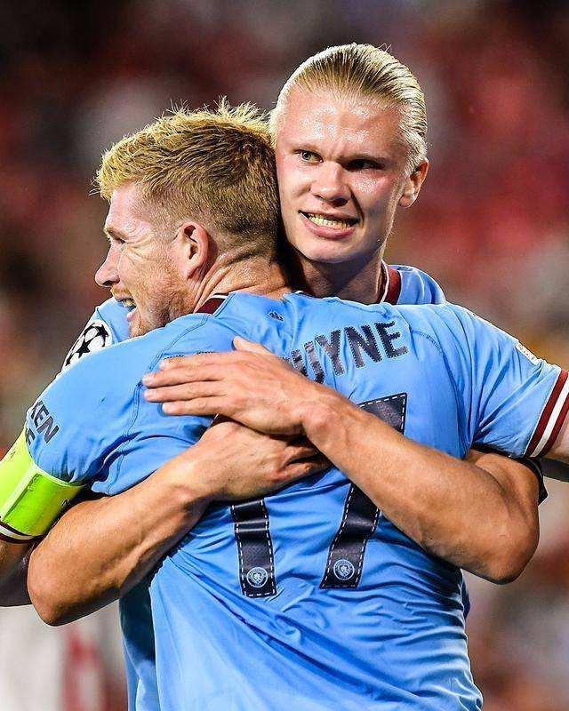 了球员与球 了球员与球