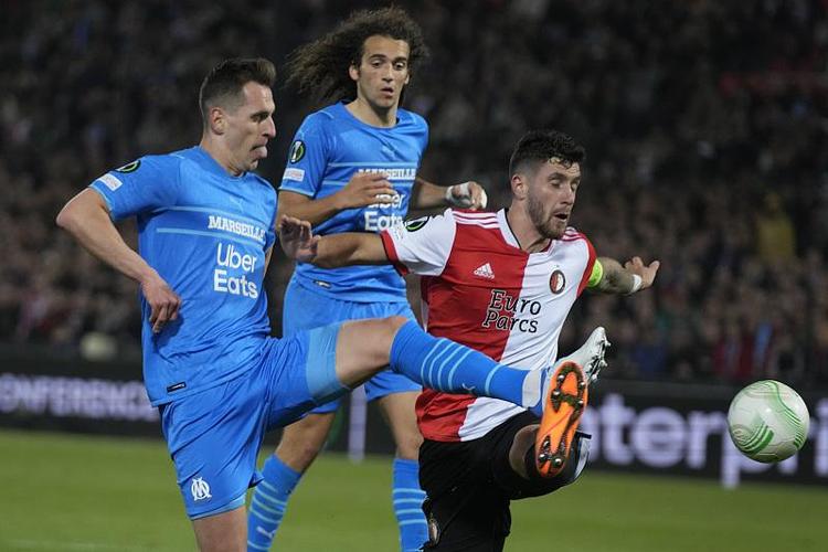 索相关性而 索相关性而